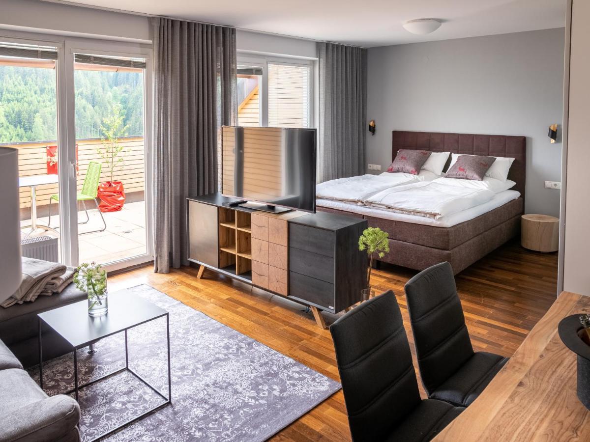 Der Sonnberg Alpinlodges - Apartments Mit Seeblick, Privater Sauna Und Self Check-In Целль-ам-Зеє Екстер'єр фото