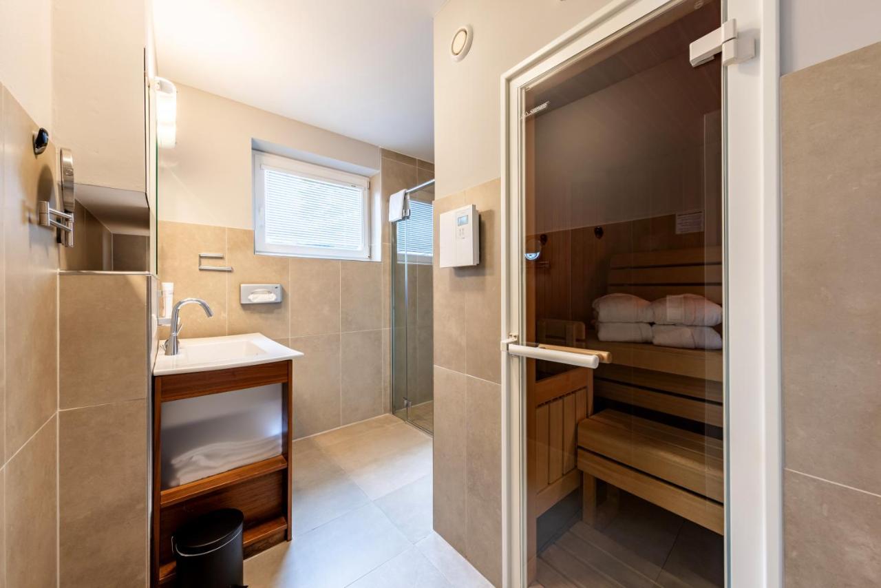 Der Sonnberg Alpinlodges - Apartments Mit Seeblick, Privater Sauna Und Self Check-In Целль-ам-Зеє Екстер'єр фото