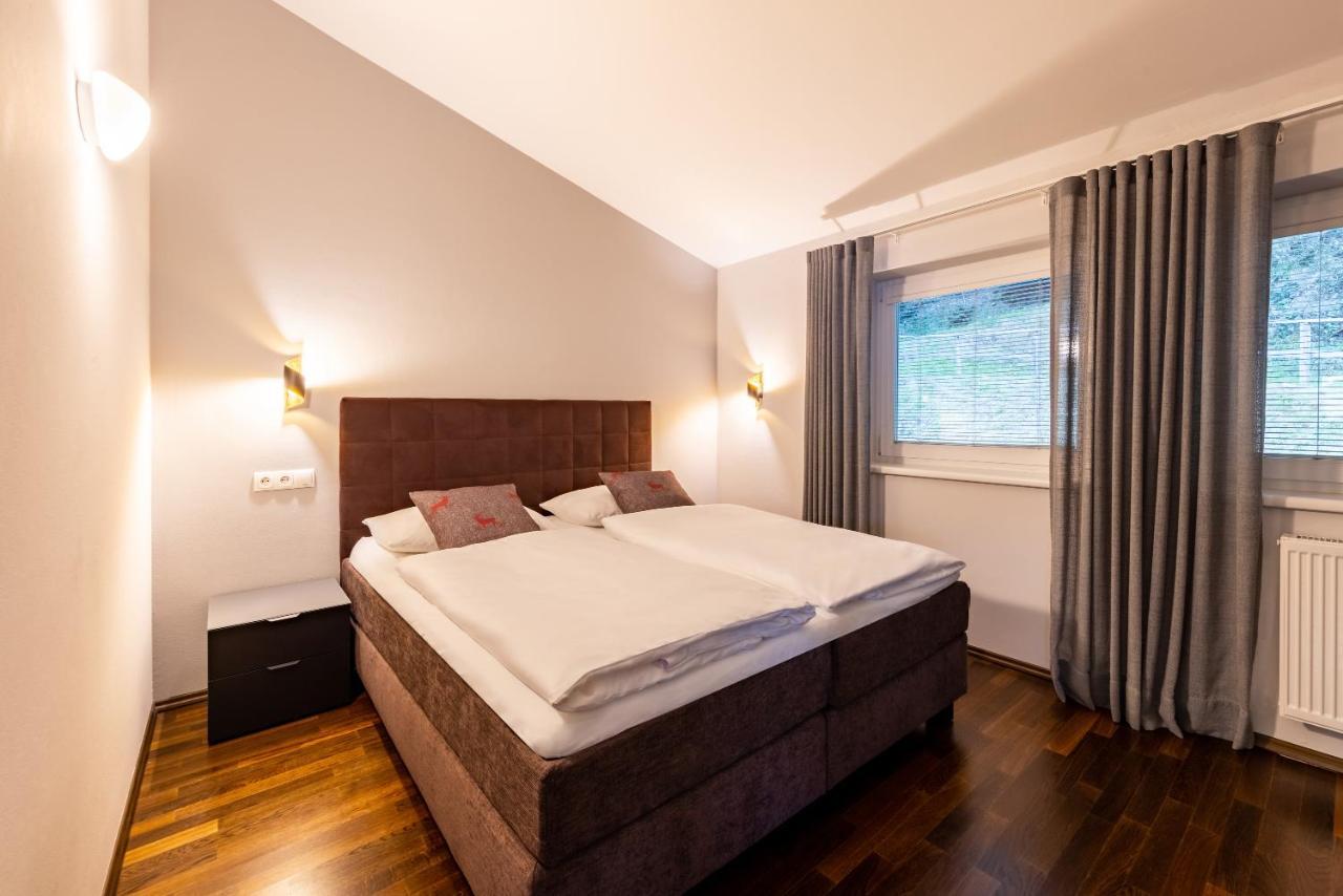 Der Sonnberg Alpinlodges - Apartments Mit Seeblick, Privater Sauna Und Self Check-In Целль-ам-Зеє Екстер'єр фото