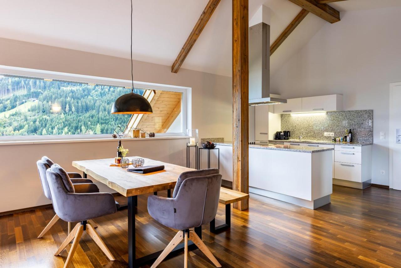 Der Sonnberg Alpinlodges - Apartments Mit Seeblick, Privater Sauna Und Self Check-In Целль-ам-Зеє Екстер'єр фото