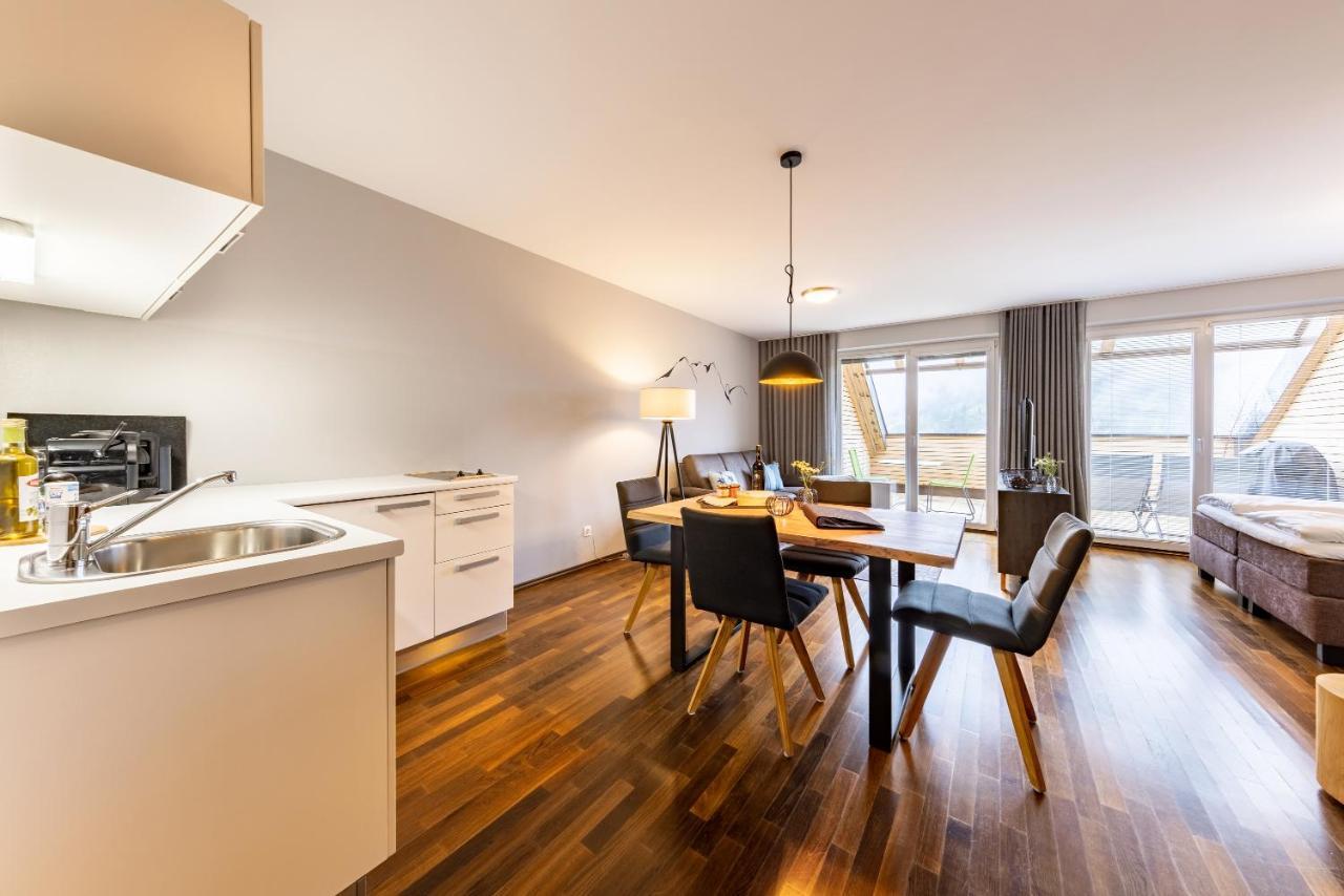 Der Sonnberg Alpinlodges - Apartments Mit Seeblick, Privater Sauna Und Self Check-In Целль-ам-Зеє Екстер'єр фото
