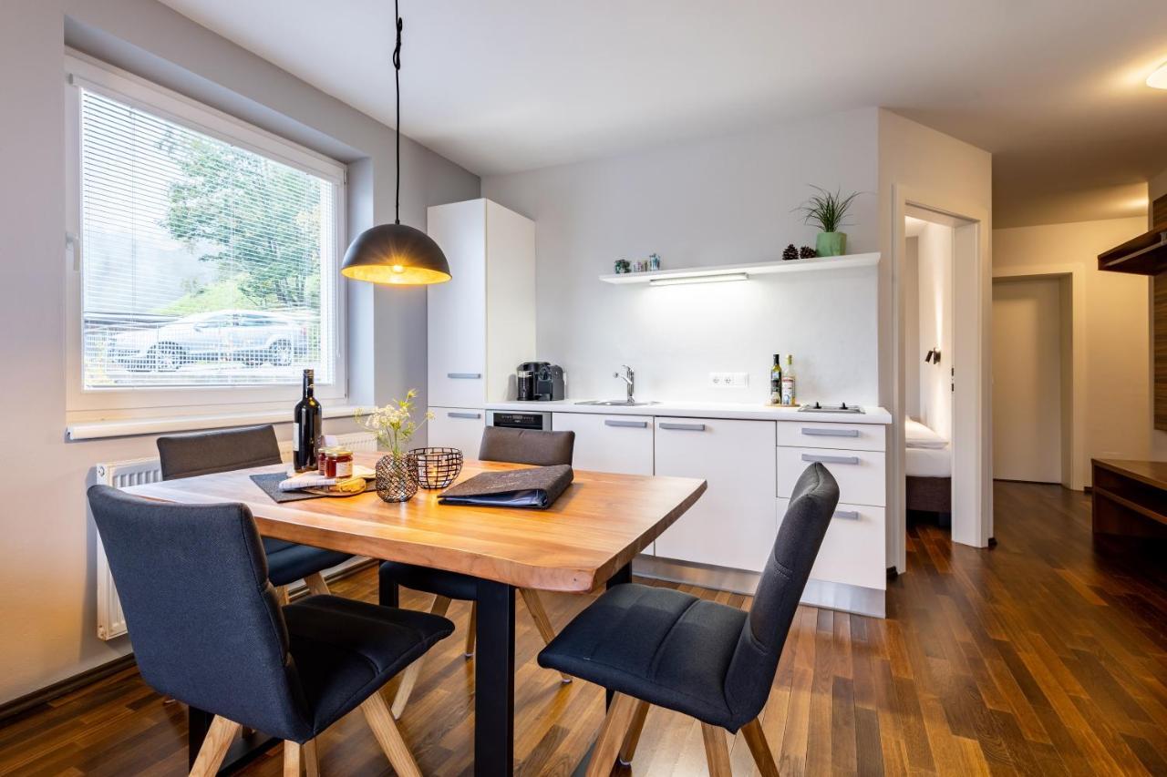 Der Sonnberg Alpinlodges - Apartments Mit Seeblick, Privater Sauna Und Self Check-In Целль-ам-Зеє Екстер'єр фото